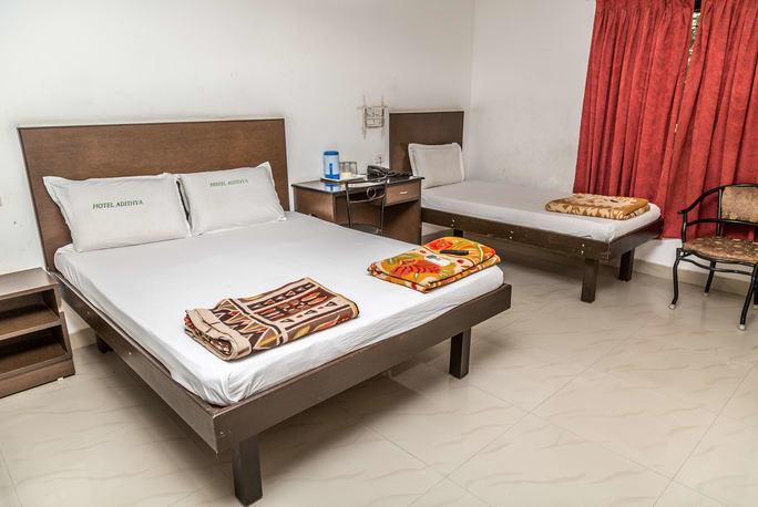 Hotel Adithya Ченай Екстериор снимка